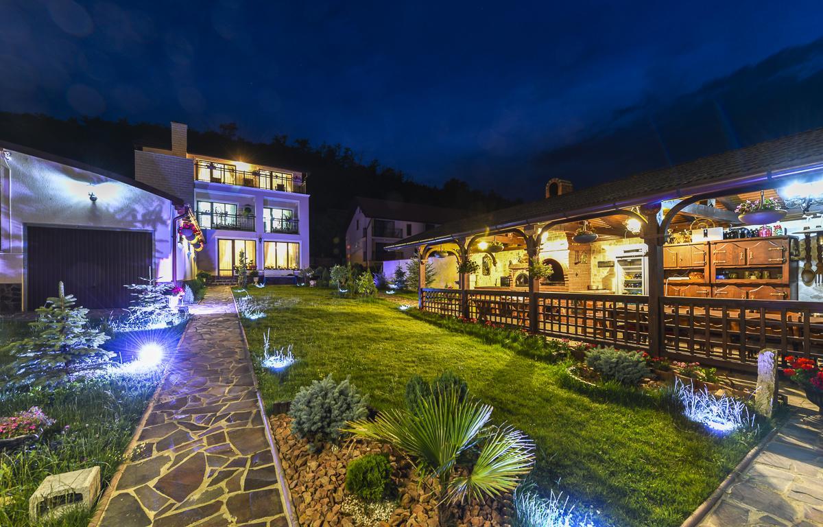 Casa Andrei Hotel Orsova Exterior photo
