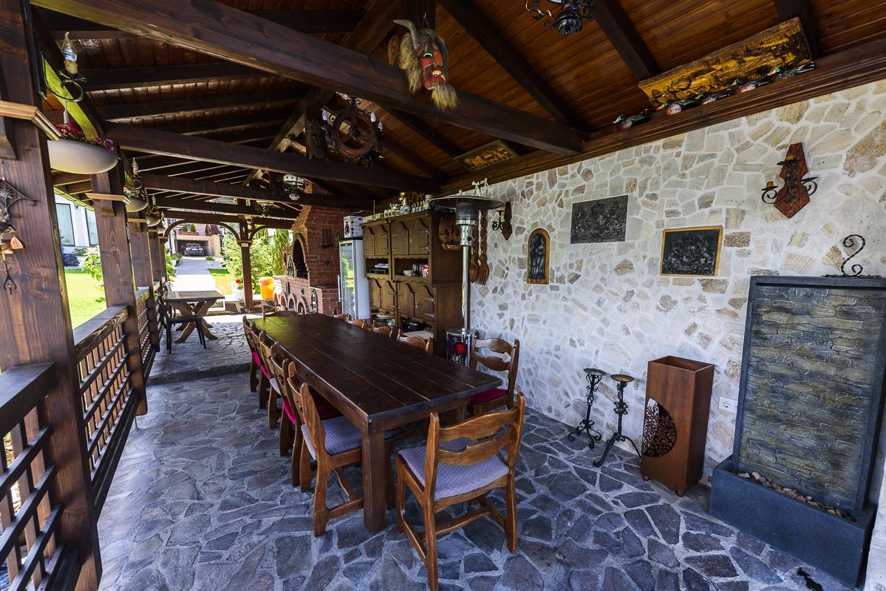 Casa Andrei Hotel Orsova Exterior photo